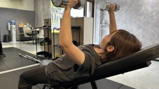 【大府・緑区パーソナルジム】女性の上半身トレーニング