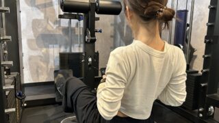 【東海市からご来館】女性のお客様の背中トレーニング